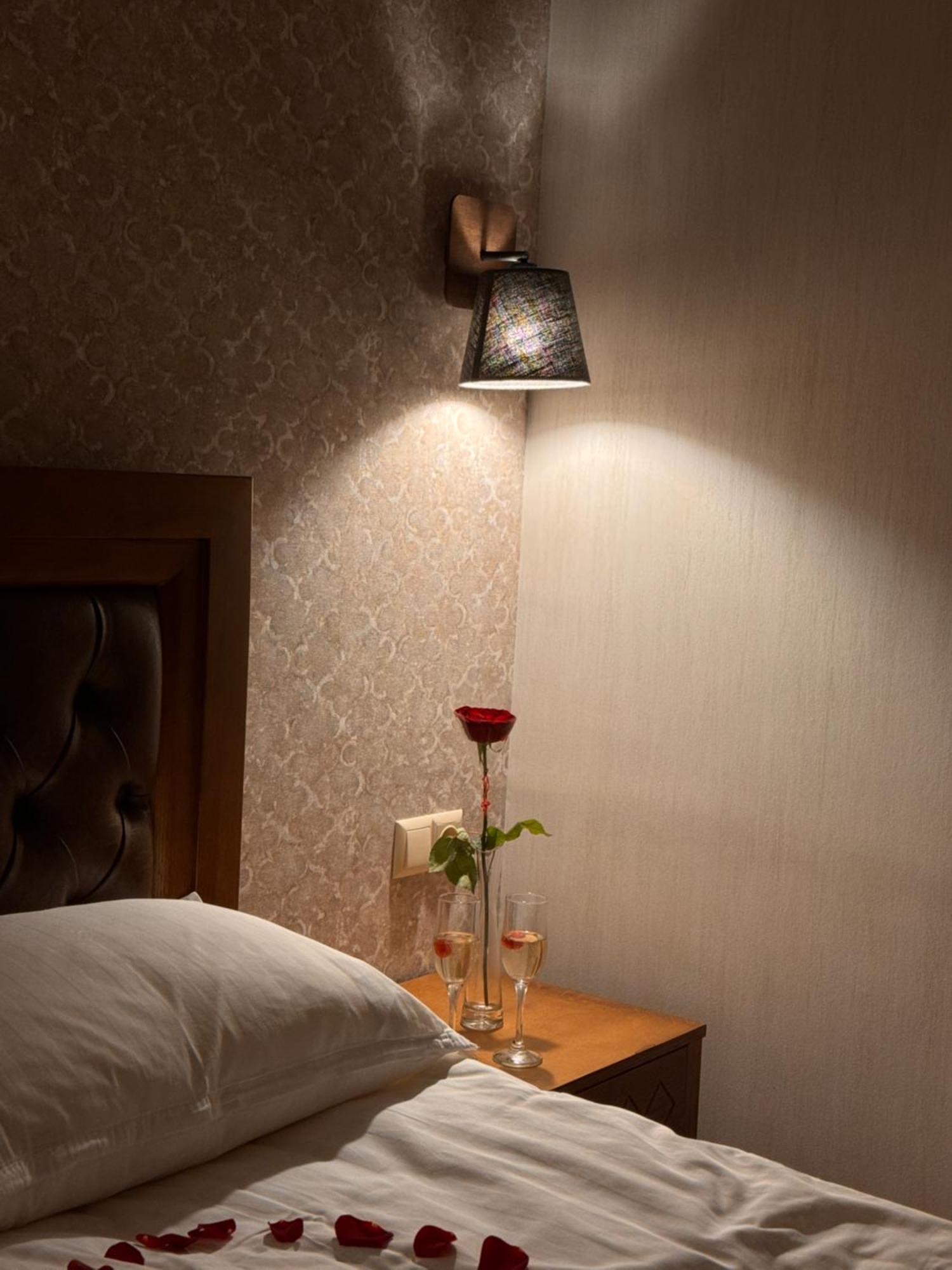 Hotel Vinoodor - Ვინოოდორ Telavi Esterno foto